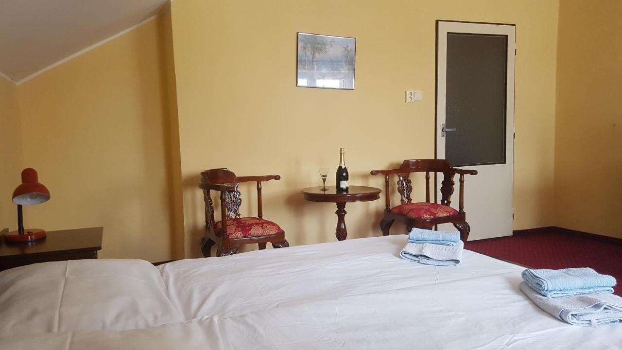 Hotel Slunecna Божи Дар Екстериор снимка