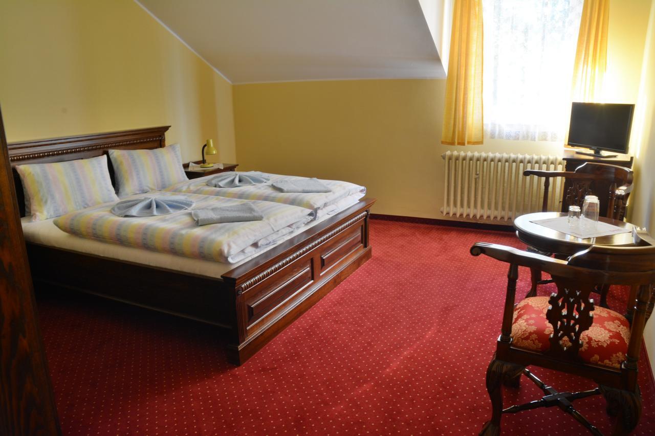 Hotel Slunecna Божи Дар Екстериор снимка