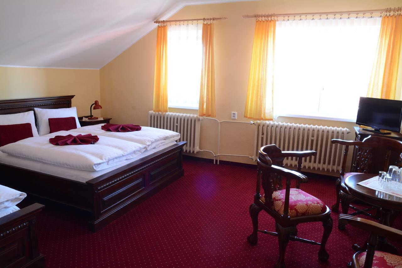 Hotel Slunecna Божи Дар Екстериор снимка