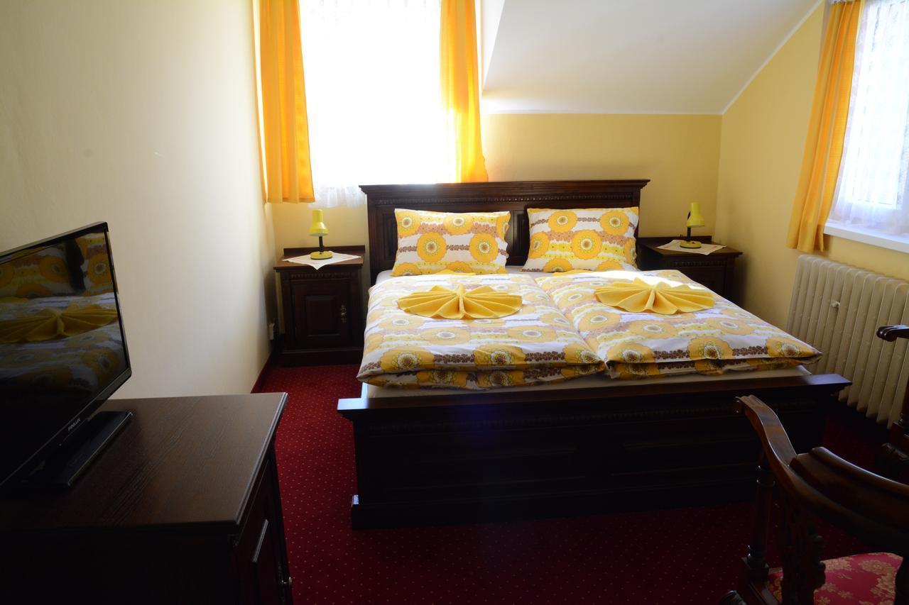 Hotel Slunecna Божи Дар Екстериор снимка